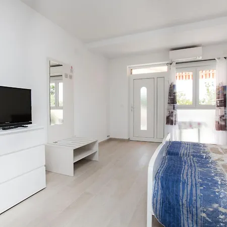 Vero-5 By Interhome Apartment *